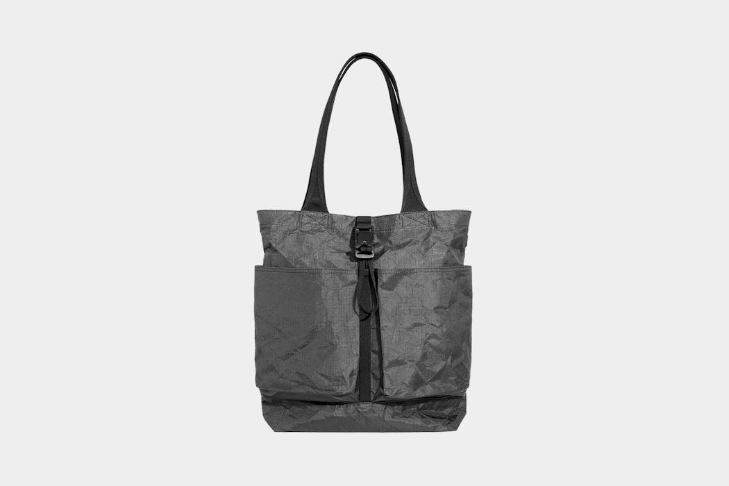 Aer Simple Tote