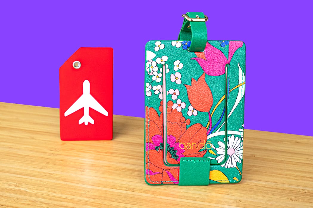 9 Best Luggage Tags for Airline Travel