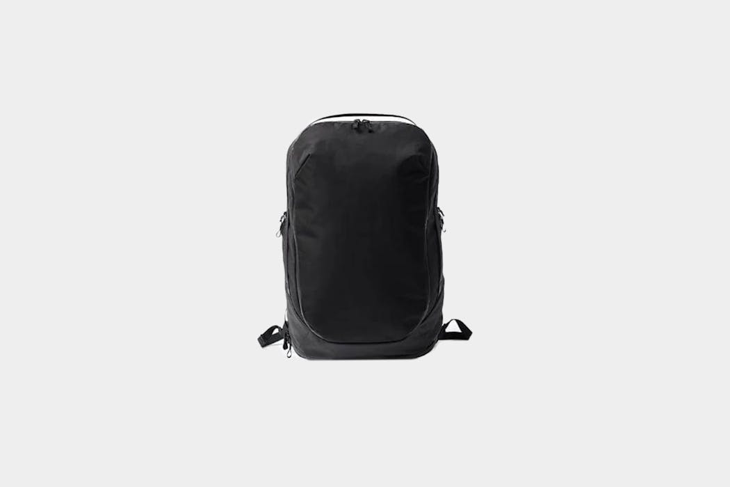 Western Rise Voyager Travel35 Backpack
